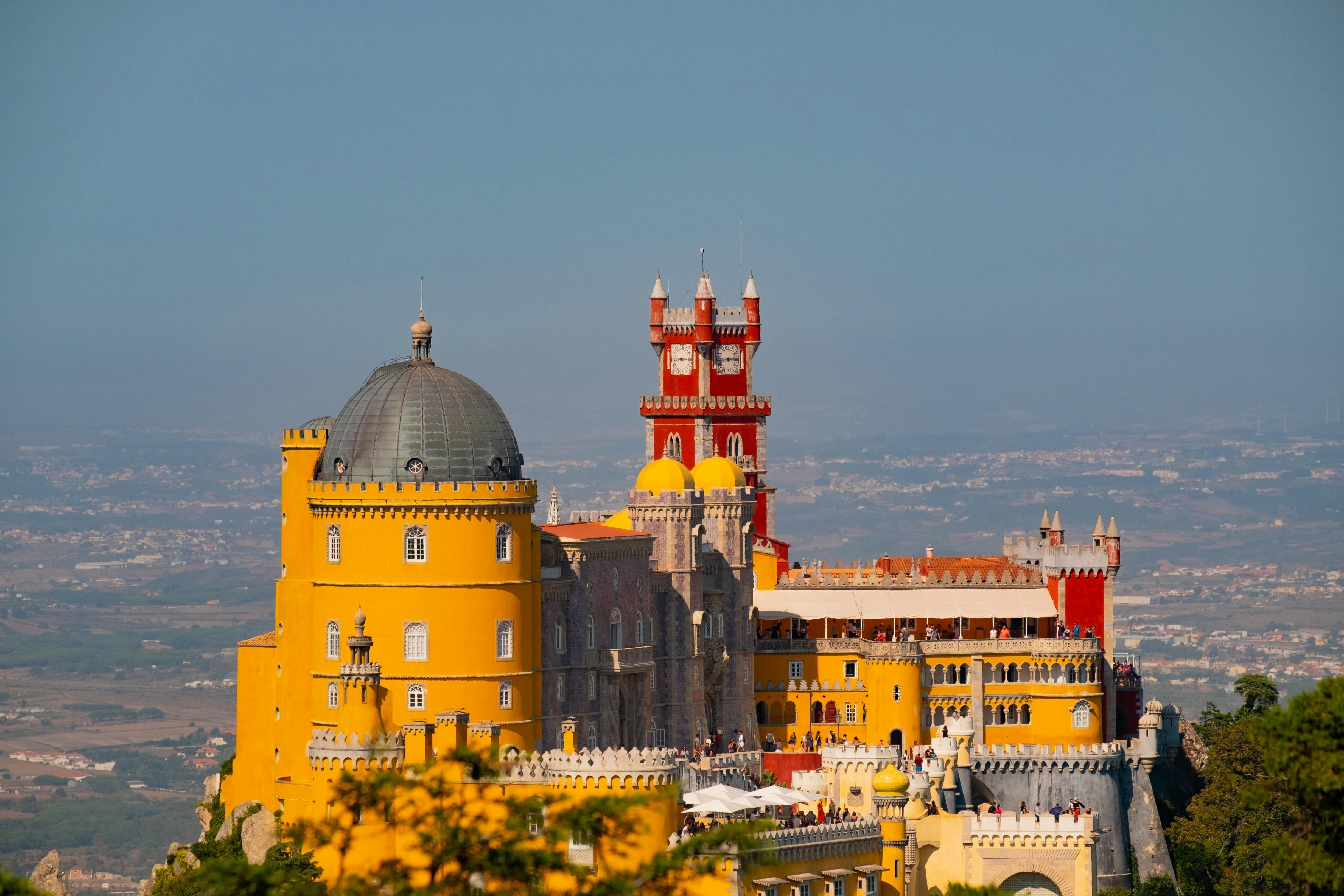 Iconic Sintra: Pena Palace, Cabo da Roca, Cascais
